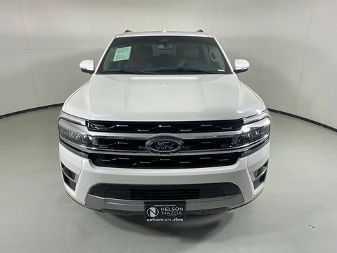 Used 2024 Ford Expedition Limited AWD/4WD image 2