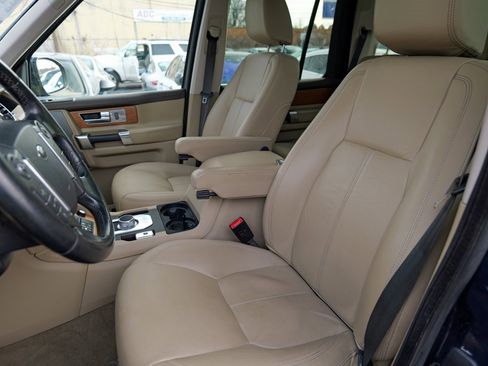 Used 2016 Land Rover LR4 HSE LUX image 23