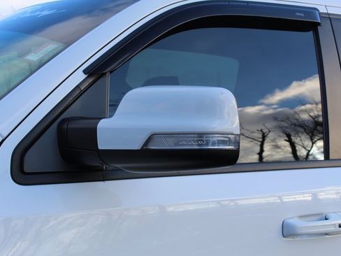 Used 2022 RAM 1500 Laramie w/ Sport Appearance Package image 12