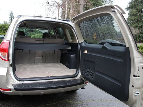 Used 2007 Toyota RAV4 4WD image 17