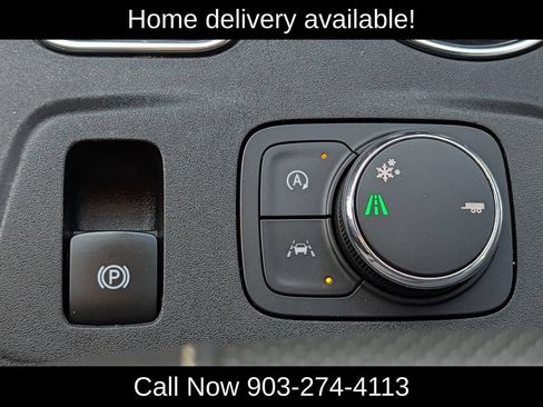 Used 2023 Chevrolet Traverse Premier w/ Redline Edition FWD image 18