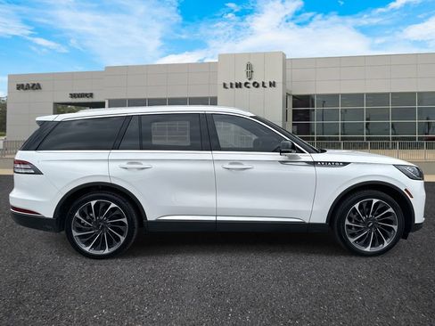 New 2025 Lincoln Aviator Reserve image 2