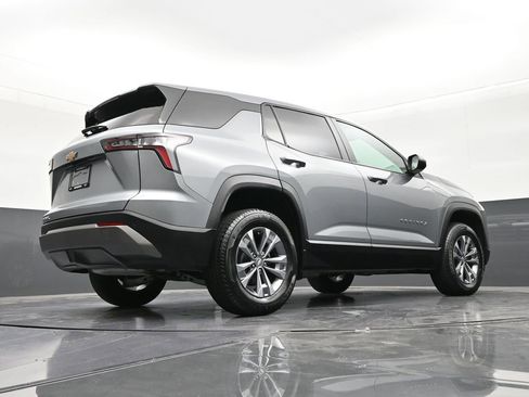 Used 2025 Chevrolet Equinox LT image 21