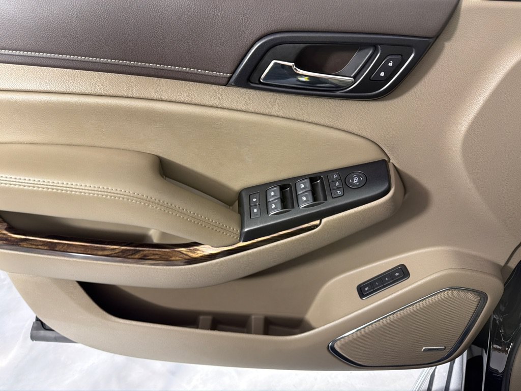Used 2019 GMC Yukon XL SLT w/ Open Road Package AWD/4WD image 11