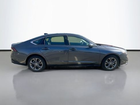 Used 2023 Honda Accord EX image 9