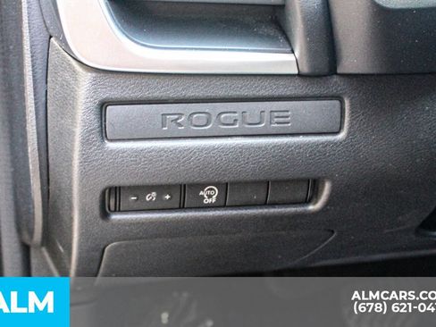 Used 2024 Nissan Rogue S AWD/4WD image 27