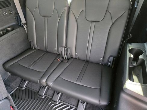 New 2026 Kia Sorento S w/ S Panoramic Sunroof Package FWD image 23