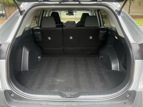 Used 2024 Toyota RAV4 XLE FWD image 7