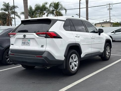 Used 2023 Toyota RAV4 LE AWD/4WD image 3