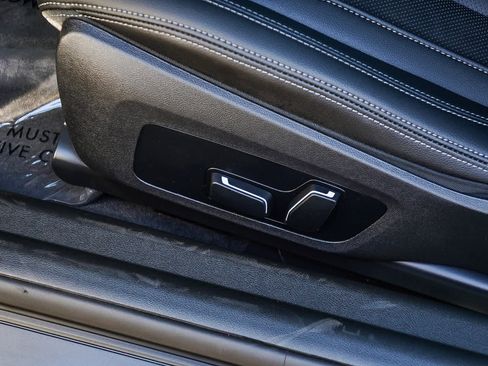 Used 2025 BMW 230i xDrive Coupe w/ Premium Package image 23