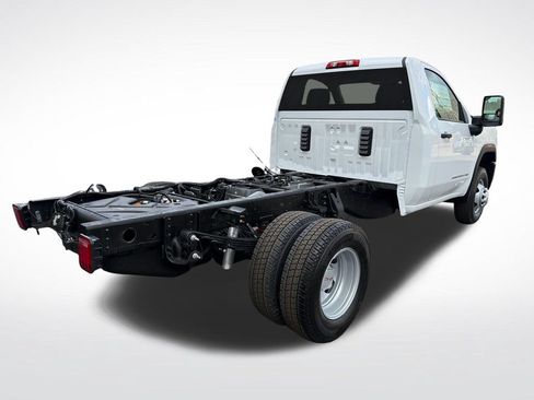 New 2026 GMC Sierra 3500 Pro w/ Convenience Package AWD/4WD image 6
