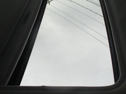 Used 2007 Toyota Camry XLE image 10