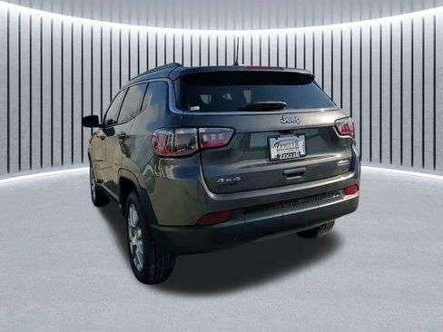 Used 2023 Jeep Compass Latitude AWD/4WD image 13