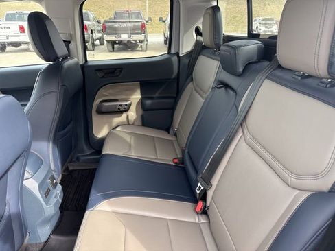 Used 2025 Ford Maverick Lariat image 6