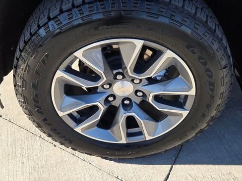 Certified 2020 Chevrolet Silverado 1500 LT w/ All-Star Edition image 9