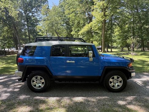 Used 2007 Toyota FJ Cruiser 4WD image 6