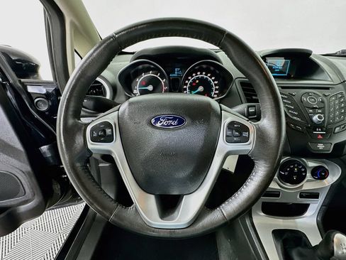 Used 2016 Ford Fiesta SE FWD image 18
