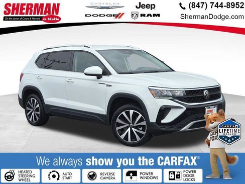 Used 2024 Volkswagen Taos SE FWD image 1