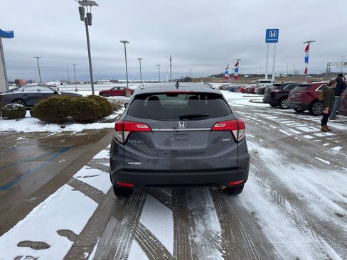 Used 2022 Honda HR-V EX image 6