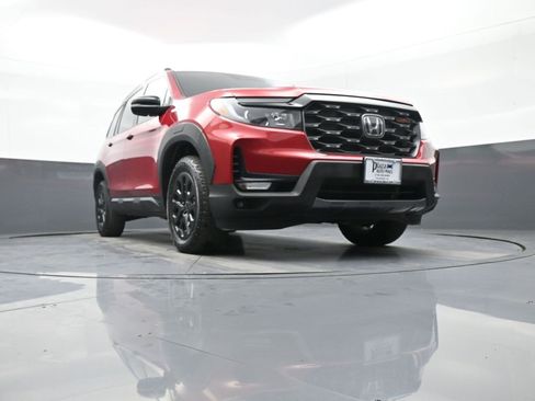 Certified 2023 Honda Passport TrailSport image 28