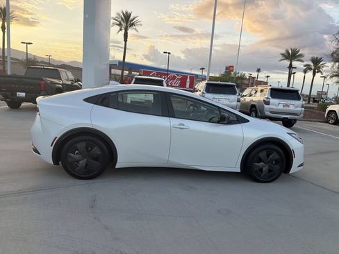 Certified 2025 Toyota Prius LE FWD image 4