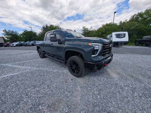 Used 2025 Chevrolet Silverado 2500 LT w/ Trail Boss Package AWD/4WD image 11