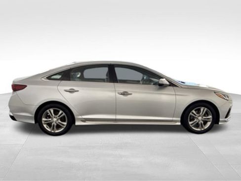 Used 2018 Hyundai Sonata Sport w/ Cargo Package FWD image 10