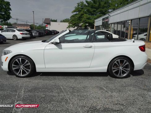 Used 2017 BMW 230i xDrive Convertible image 4