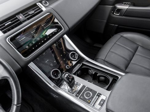 Used 2019 Land Rover Range Rover Sport HSE AWD/4WD image 27