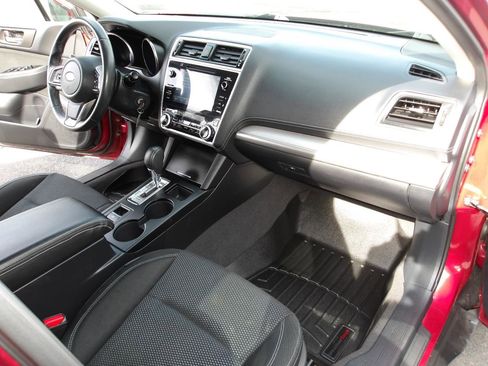 Used 2018 Subaru Outback 2.5i Premium AWD/4WD image 13