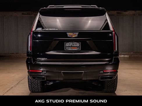 Used 2025 Cadillac Escalade Sport Platinum image 8