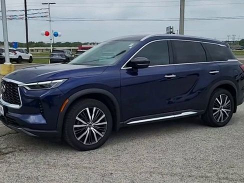 Used 2023 INFINITI QX60 Sensory w/ Vision Package image 4