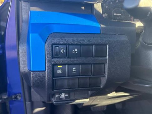 Certified 2025 Toyota Tacoma TRD Off-Road image 20