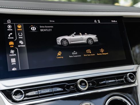 Used 2022 Bentley Continental GT image 46