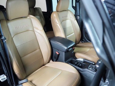 Used 2022 Jeep Wrangler Unlimited Sahara w/ Safety Group image 2