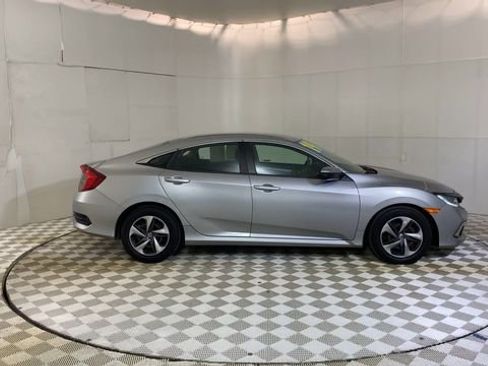 Used 2019 Honda Civic LX image 9