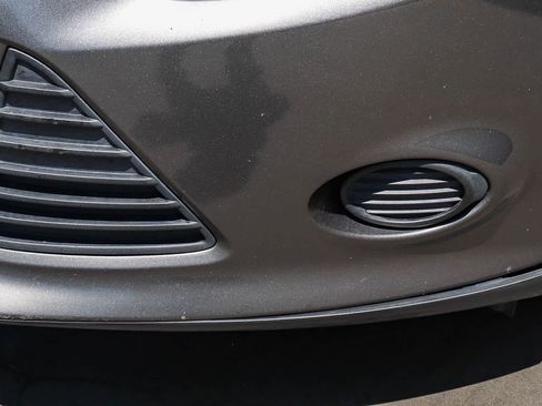 Used 2014 Ford Focus SE FWD image 4