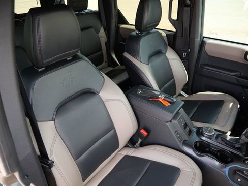 Used 2024 Ford Bronco Wildtrak AWD/4WD image 19