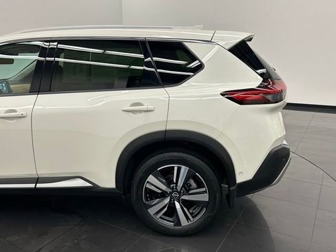 Certified 2023 Nissan Rogue Platinum w/ Platinum Premium Package image 17