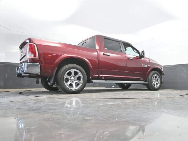 Used 2018 RAM 1500 Laramie w/ Convenience Group AWD/4WD image 44