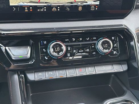 New 2026 GMC Sierra 1500 AT4 w/ Technology Package AWD/4WD image 6