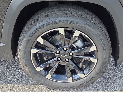 New 2026 Chevrolet Equinox RS w/ Convenience Package III FWD image 7