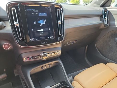 Used 2020 Volvo XC40 T5 Inscription w/ Protection Package Premier AWD/4WD image 22