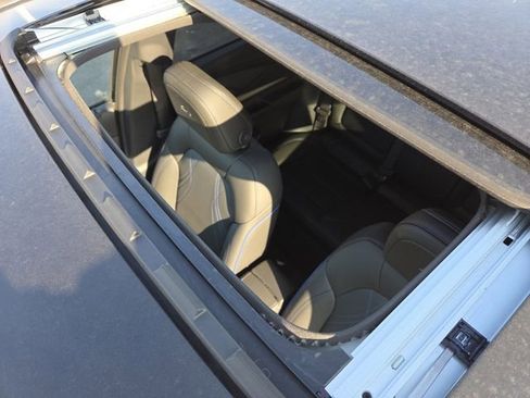 New 2026 Buick Envista Sport Touring w/ Convenience I Package FWD image 3