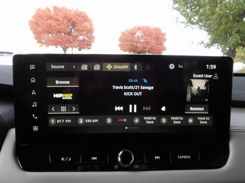 New 2025 Mitsubishi Outlander SE image 30