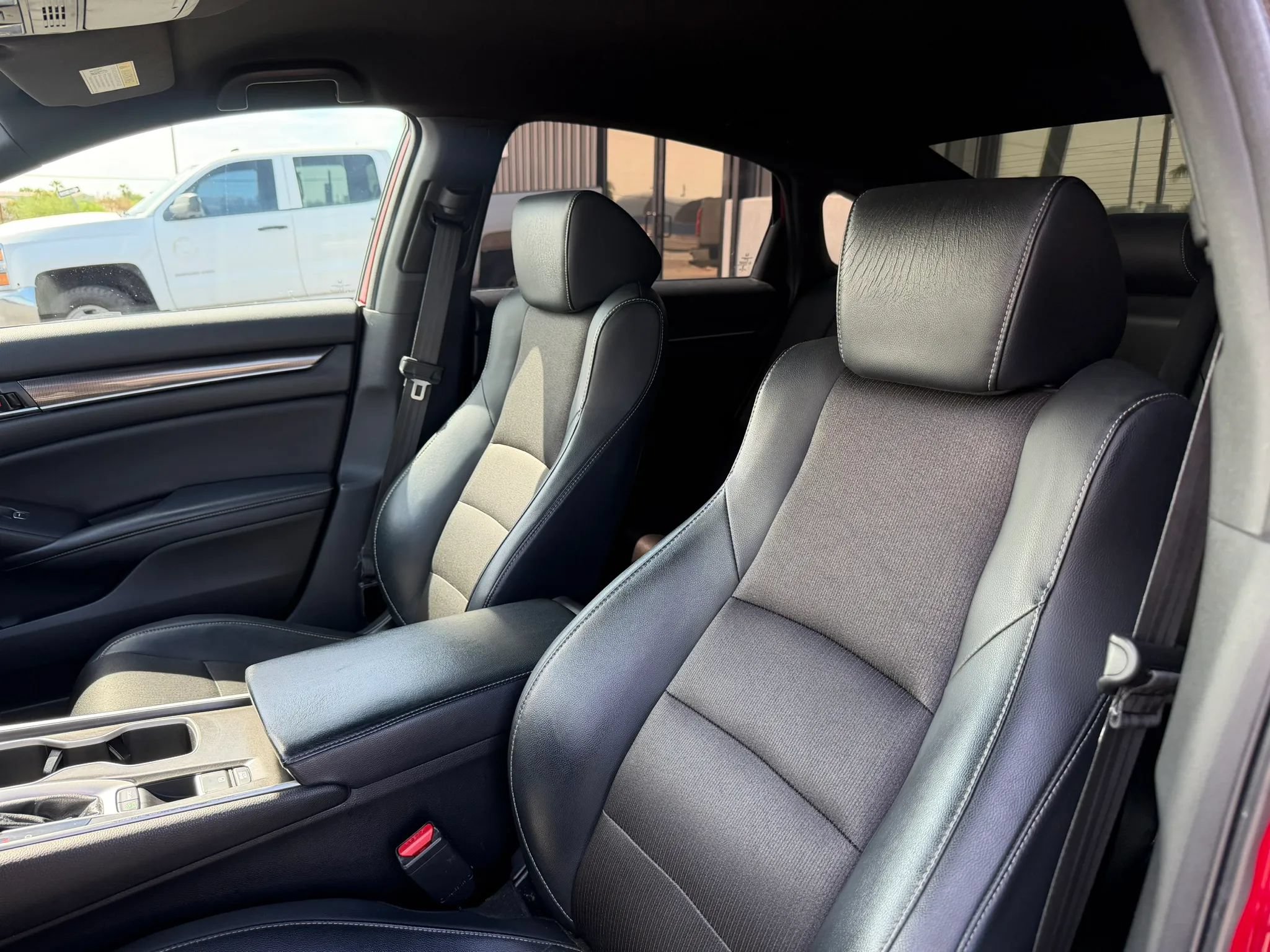 Used 2018 Honda Accord Sport image 20