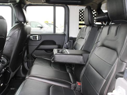 Used 2023 Jeep Wrangler Unlimited Sahara w/ Cold Weather Group AWD/4WD image 44