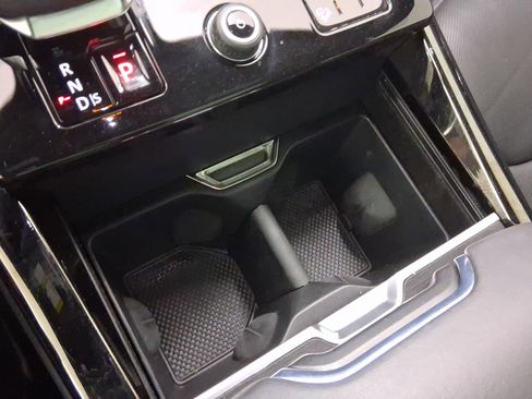 Used 2023 Land Rover Range Rover Sport SE Dynamic image 29