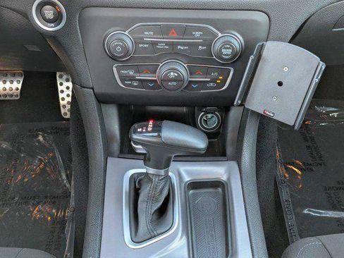 Certified 2022 Dodge Charger GT RWD image 17
