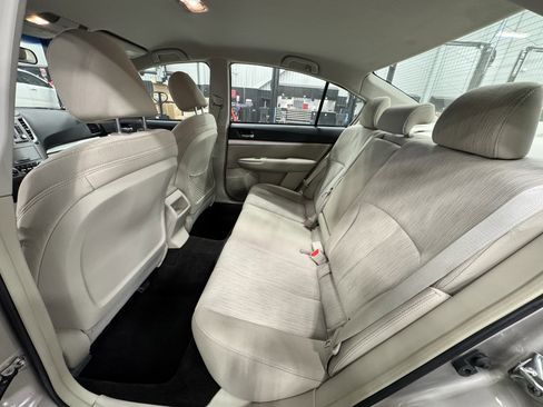 Used 2014 Subaru Legacy 2.5i Premium image 19